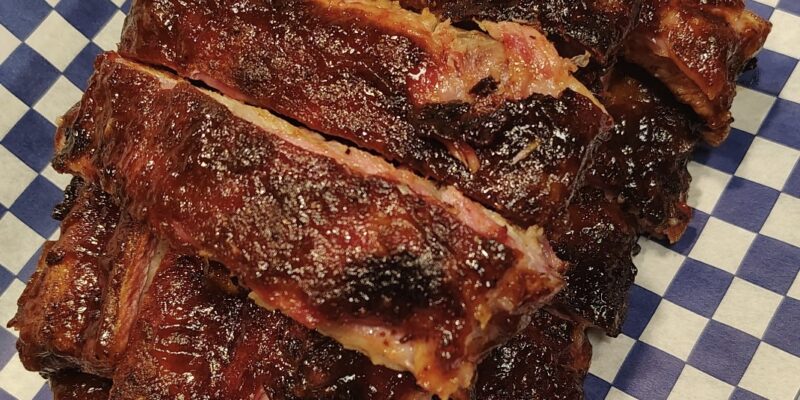 SmokinT’s BBQ & Bar